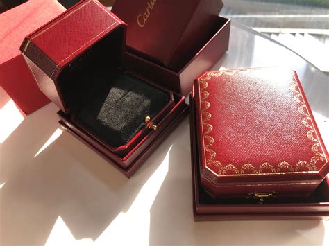 cartier box ring - cartier earring box for sale.